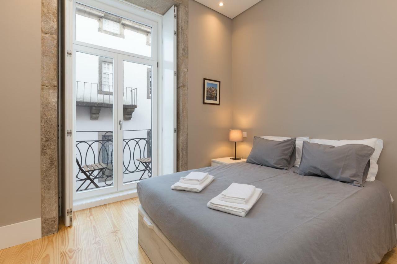 Porto And Clerigos Views By Porto City Hosts Екстериор снимка