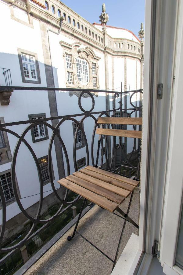 Porto And Clerigos Views By Porto City Hosts Екстериор снимка