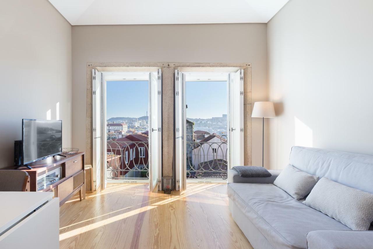 Porto And Clerigos Views By Porto City Hosts Екстериор снимка